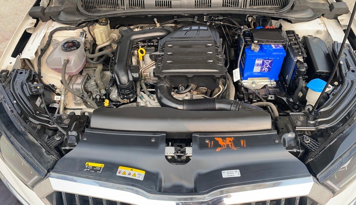 2022 Skoda SLAVIA STYLE 1.0L TSI MT, Petrol, Manual, 51,064 km, Engine View