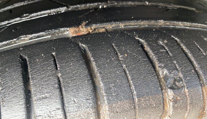 2022 Skoda SLAVIA STYLE 1.0L TSI MT, Petrol, Manual, 51,064 km, Left Front Tyre Tread