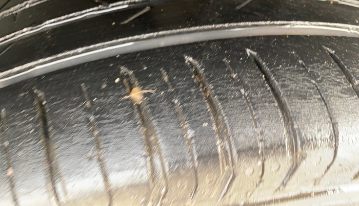 2022 Skoda SLAVIA STYLE 1.0L TSI MT, Petrol, Manual, 51,064 km, Right Rear Tyre Tread