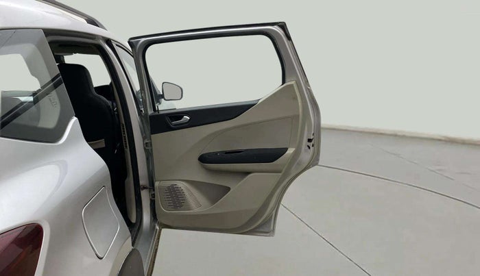 2019 Renault TRIBER RXZ, Petrol, Manual, 24,273 km, RHS Rear Door
