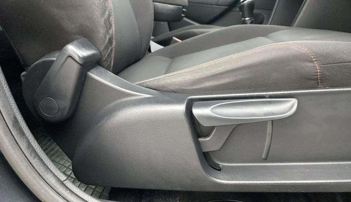 2021 Volkswagen Polo HIGHLINE PLUS 1.0L TSI, Petrol, Manual, 69,099 km, Driver Side Adjustment Panel