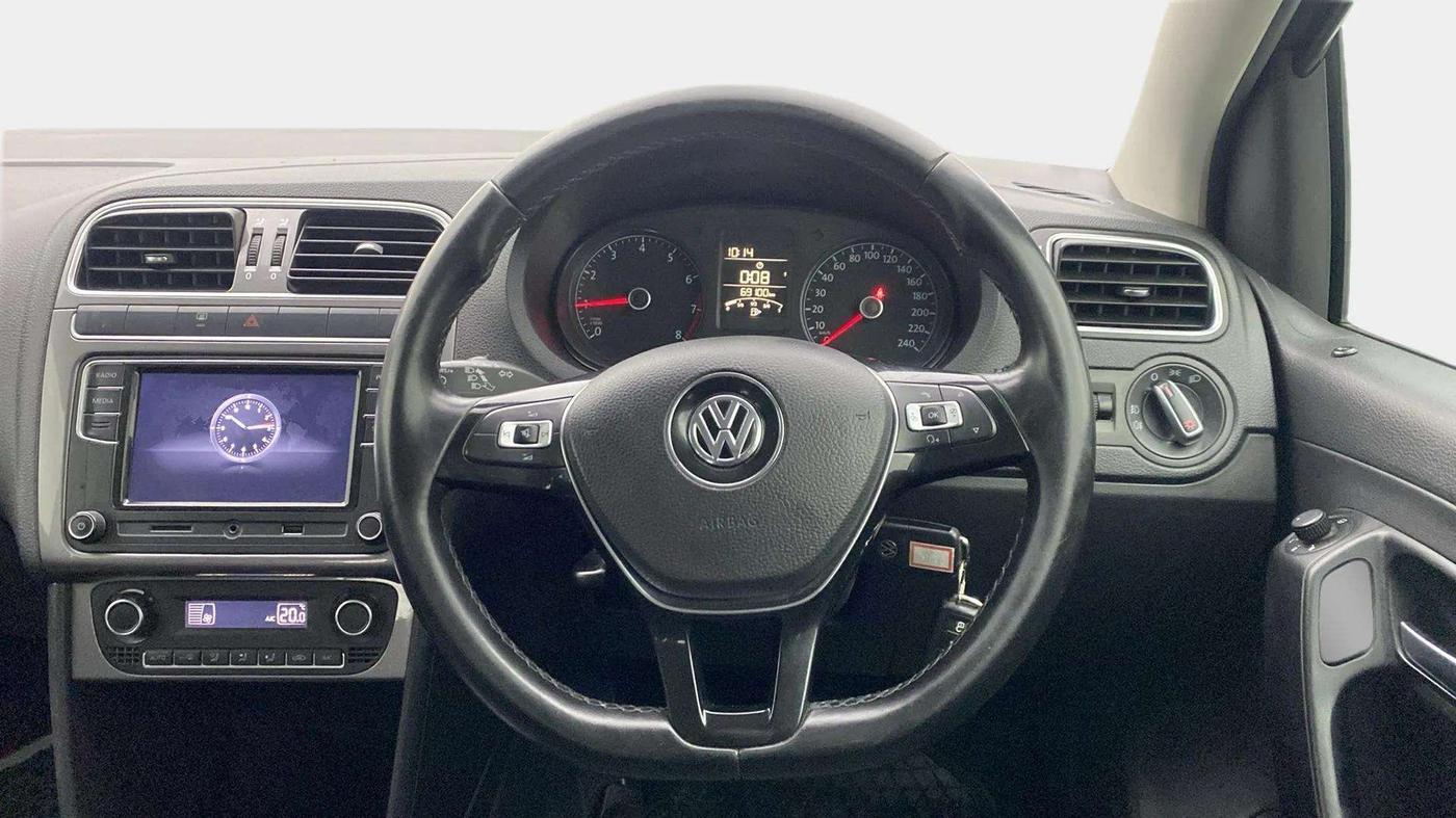 2021 Volkswagen Polo HIGHLINE PLUS 1.0L TSI, Petrol, Manual, 69,139 km, Steering Wheel Close Up