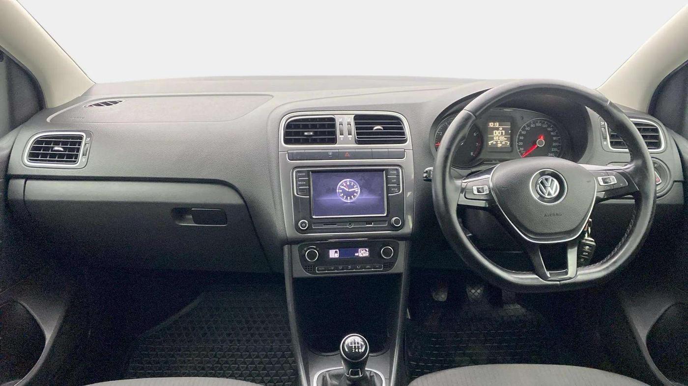 2021 Volkswagen Polo HIGHLINE PLUS 1.0L TSI, Petrol, Manual, 69,139 km, Dashboard