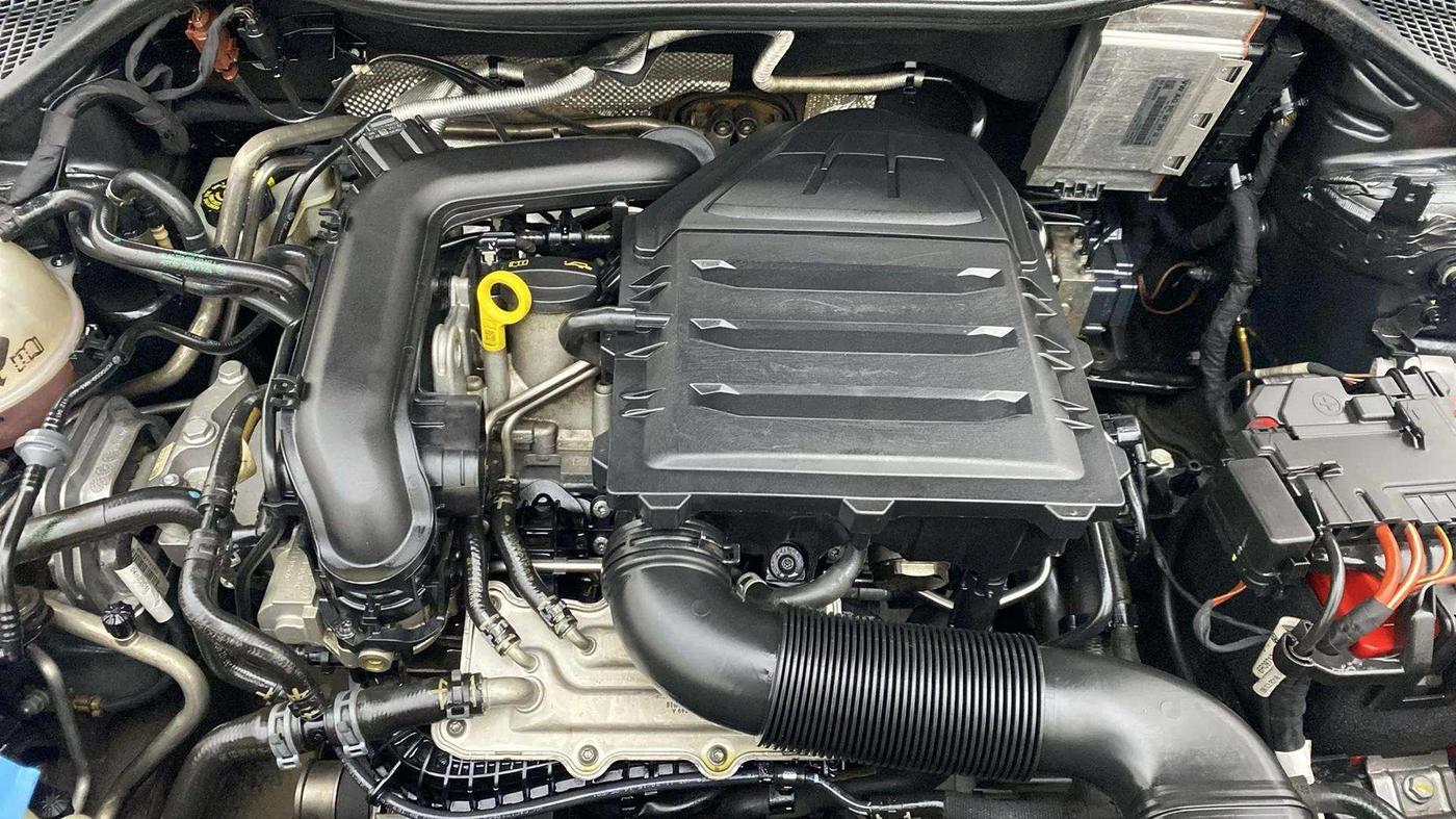2021 Volkswagen Polo HIGHLINE PLUS 1.0L TSI, Petrol, Manual, 69,139 km, Engine View
