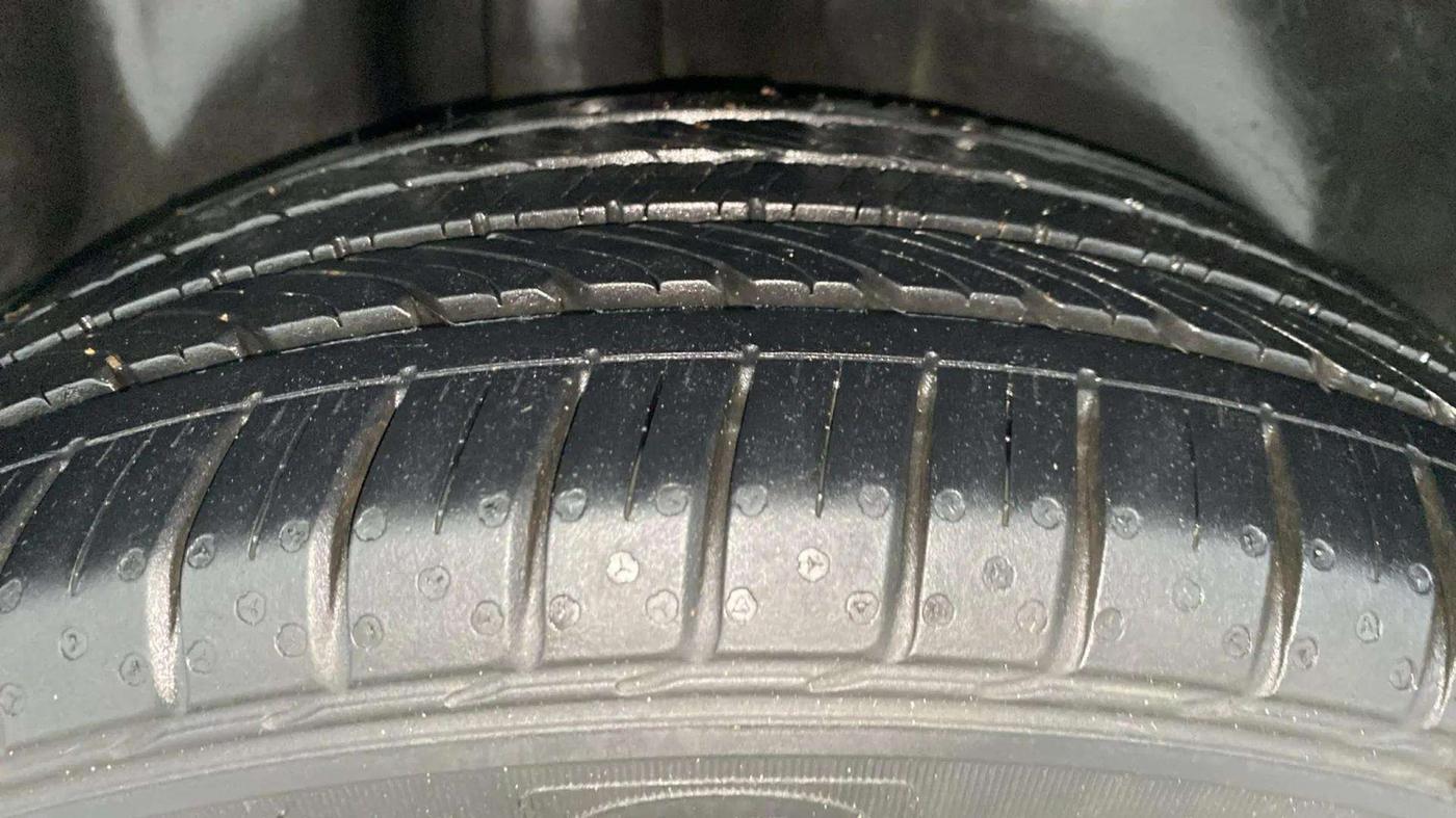 2021 Volkswagen Polo HIGHLINE PLUS 1.0L TSI, Petrol, Manual, 69,139 km, Right Rear Tyre Tread