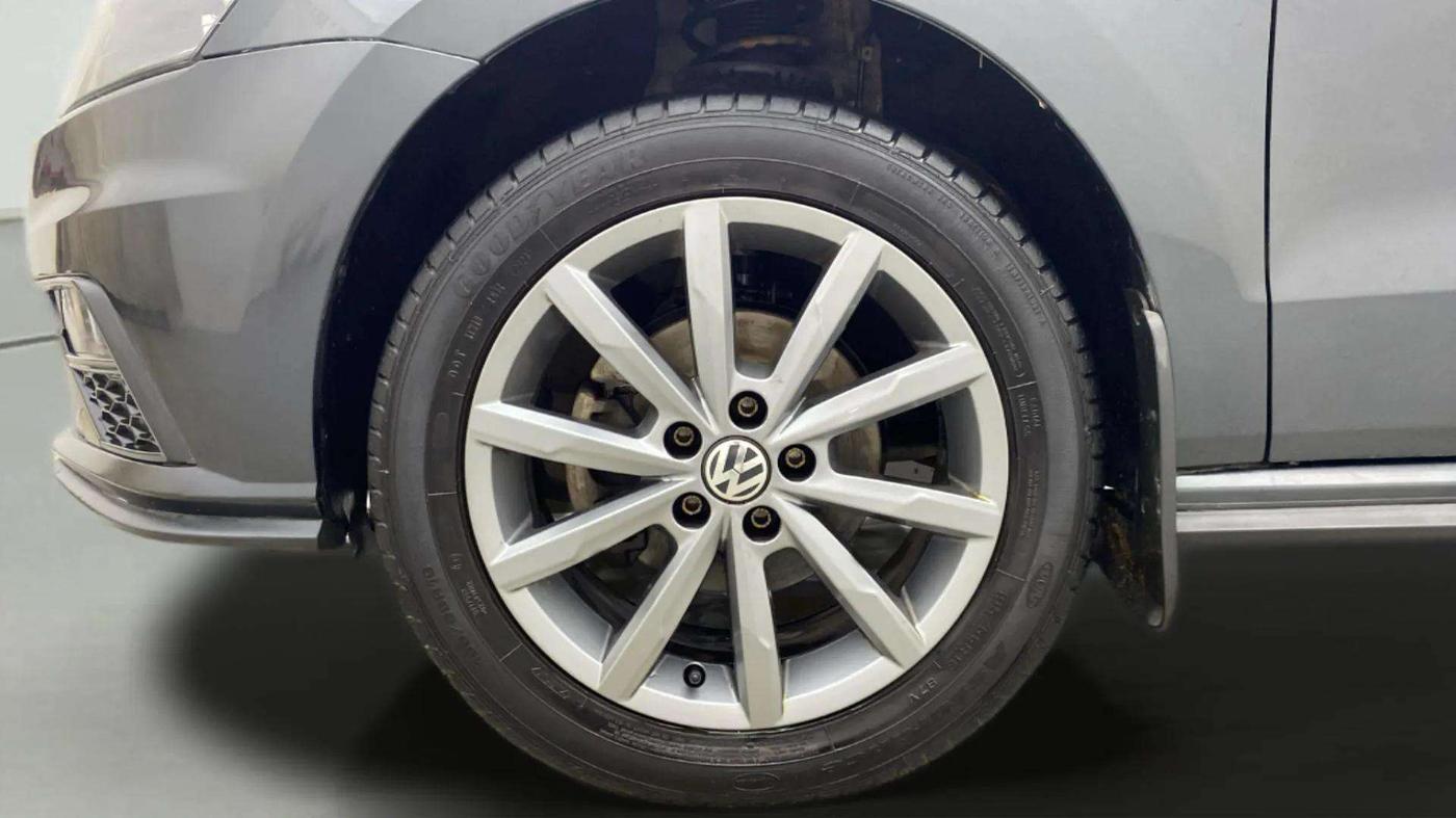 2021 Volkswagen Polo HIGHLINE PLUS 1.0L TSI, Petrol, Manual, 69,139 km, Left Front Wheel