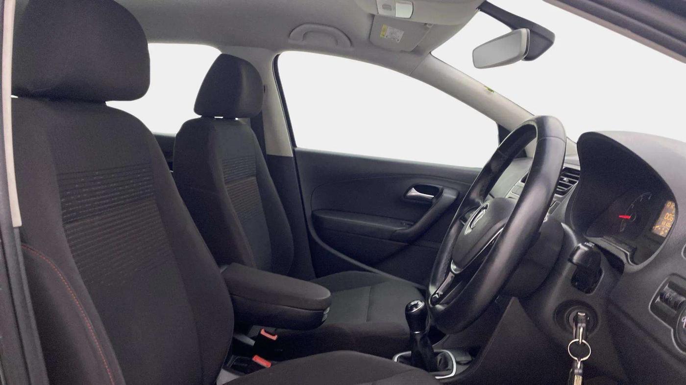 2021 Volkswagen Polo HIGHLINE PLUS 1.0L TSI, Petrol, Manual, 69,139 km, Right Side Front Door Cabin