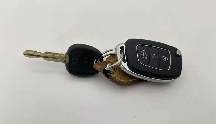 2016 Hyundai Elite i20 SPORTZ 1.2, Petrol, Manual, 64,004 km, Key Close Up
