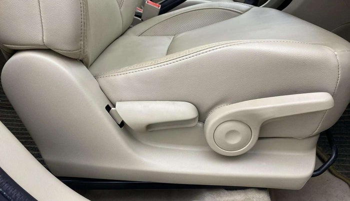 2021 Maruti Ciaz ALPHA  AT 1.5 SHVS PETROL, Petrol, Automatic, 52,296 km, Driver Side Adjustment Panel