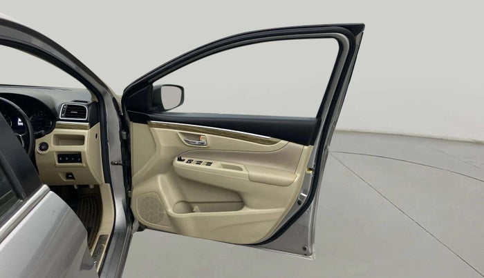 2021 Maruti Ciaz ALPHA  AT 1.5 SHVS PETROL, Petrol, Automatic, 52,296 km, RHS Front Door