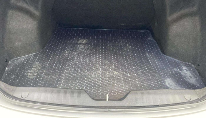 2021 Maruti Ciaz ALPHA  AT 1.5 SHVS PETROL, Petrol, Automatic, 52,296 km, Boot Inside