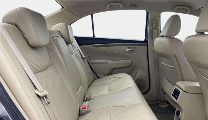 2021 Maruti Ciaz ALPHA  AT 1.5 SHVS PETROL, Petrol, Automatic, 52,296 km, Right Side Rear Door Cabin