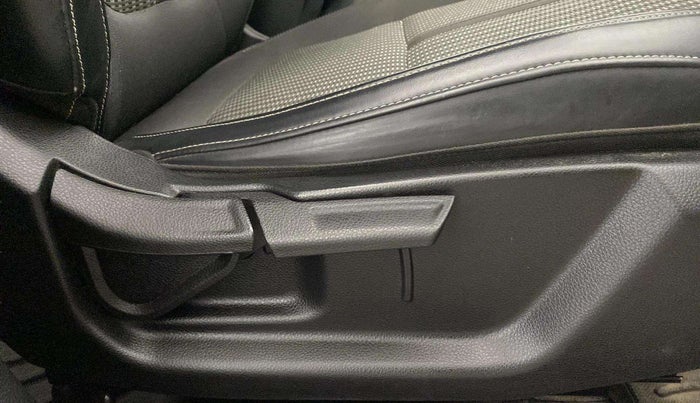 2023 KIA CARENS PRESTIGE 1.5 DIESEL IMT 7 STR, Diesel, Manual, 58,174 km, Driver Side Adjustment Panel