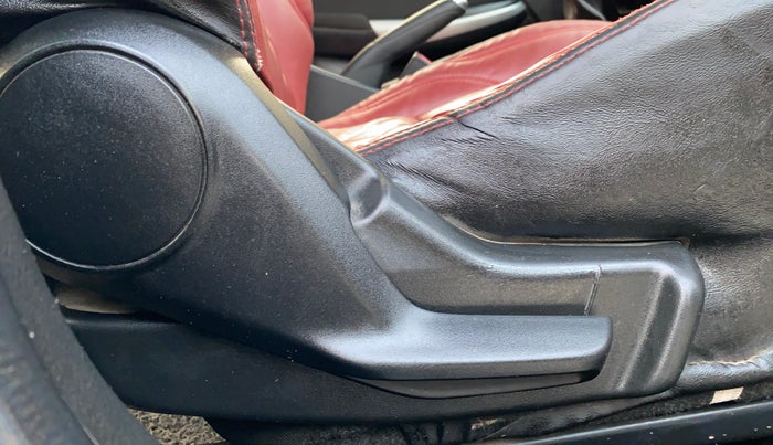 2018 Maruti Baleno DELTA PETROL 1.2, Petrol, Manual, 49,808 km, Driver Side Adjustment Panel