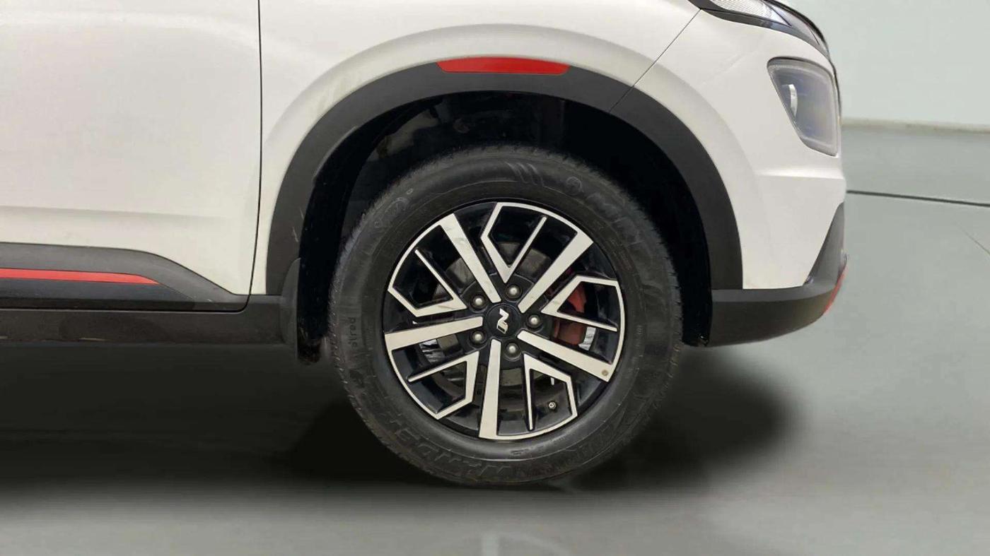 2023 Hyundai VENUE N LINE N8 1.0 TURBO DCT, Petrol, Automatic, 51,954 km, Right Front Wheel