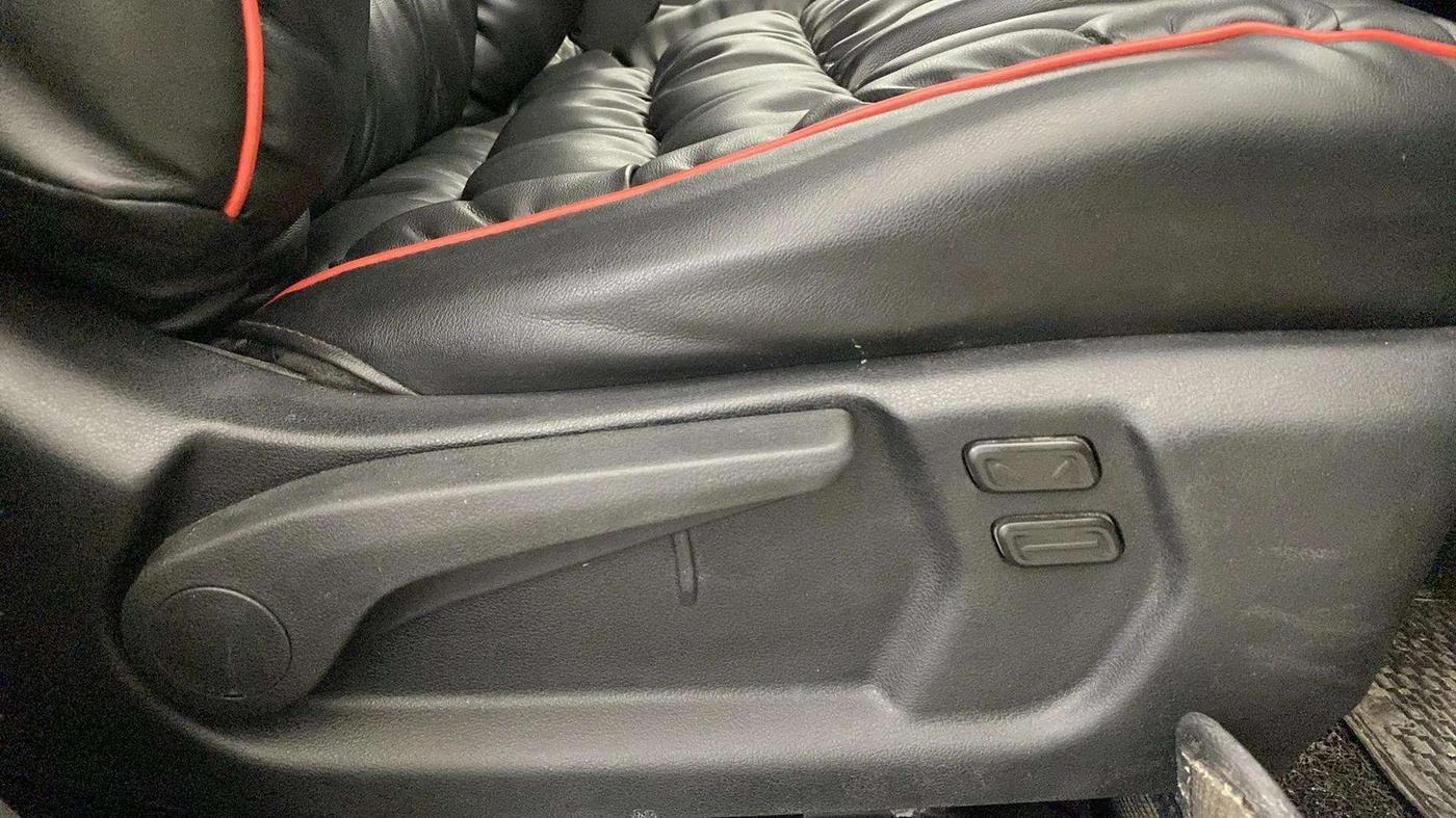 2023 Hyundai VENUE N LINE N8 1.0 TURBO DCT, Petrol, Automatic, 51,954 km, Driver Side Adjustment Panel