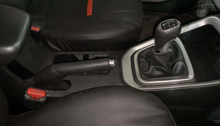 2021 KIA SONET HTX 1.5, Diesel, Manual, 86,253 km, Gear Lever