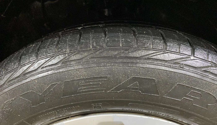 2021 KIA SONET HTX 1.5, Diesel, Manual, 86,253 km, Right Front Tyre Tread