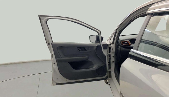 2024 Tata ALTROZ Racer R3, Petrol, Manual, 29,449 km, LHS Front Door