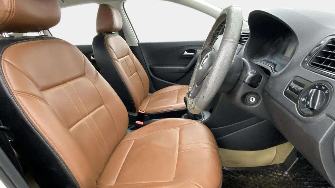 2019 Volkswagen Ameo TRENDLINE 1.5L, Diesel, Manual, 78,101 km, Right Side Front Door Cabin