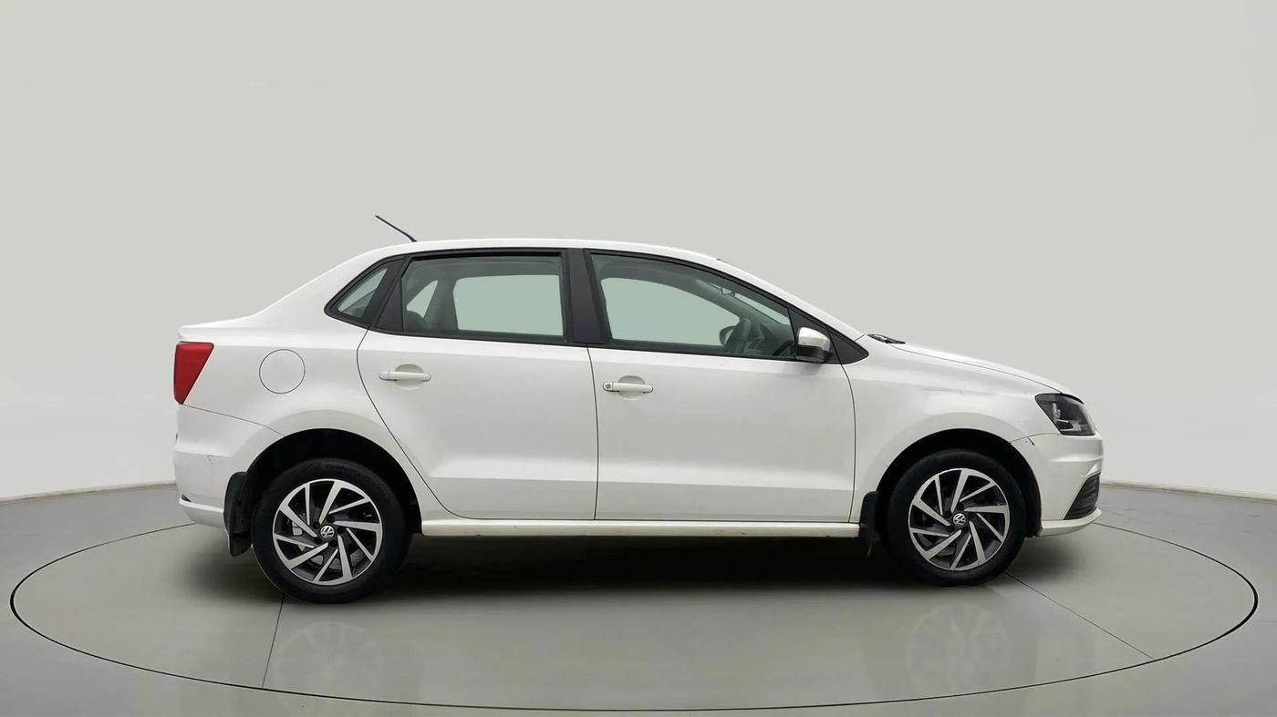 2019 Volkswagen Ameo TRENDLINE 1.5L, Diesel, Manual, 78,101 km, Right Side View