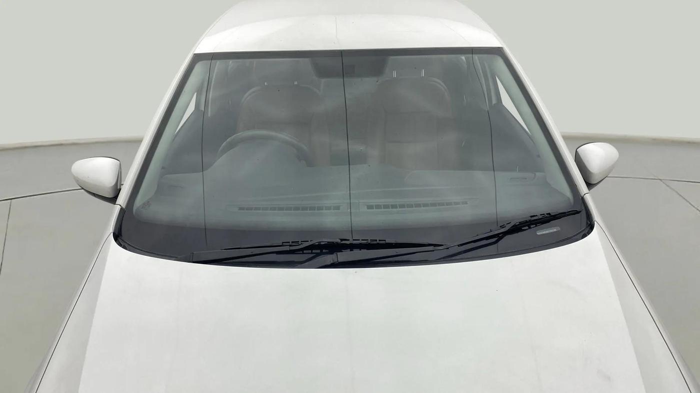 2019 Volkswagen Ameo TRENDLINE 1.5L, Diesel, Manual, 78,101 km, Front Windshield