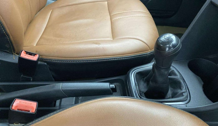 2019 Volkswagen Ameo TRENDLINE 1.5L, Diesel, Manual, 76,543 km, Gear Lever