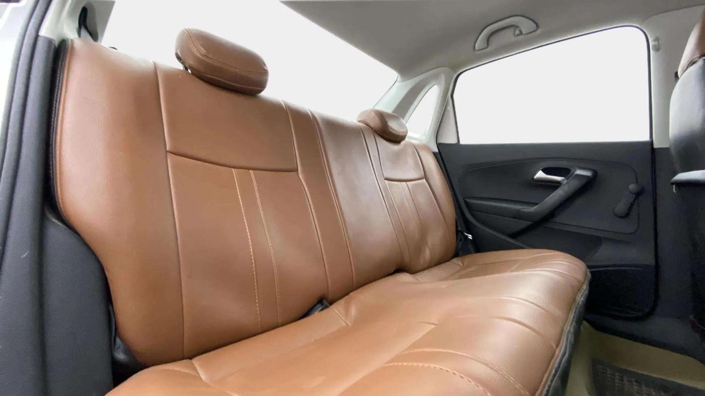 2019 Volkswagen Ameo TRENDLINE 1.5L, Diesel, Manual, 78,101 km, Right Side Rear Door Cabin