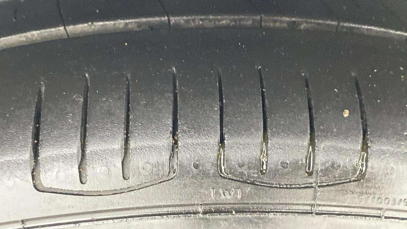 2019 Volkswagen Ameo TRENDLINE 1.5L, Diesel, Manual, 78,101 km, Right Front Tyre Tread