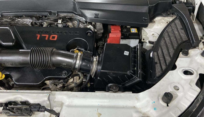 2022 Tata Harrier XZA PLUS 2.0L DUAL TONE, Diesel, Automatic, 20,388 km, Engine View - Left
