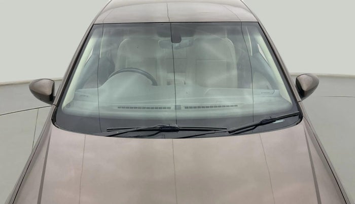 2016 Volkswagen Vento HIGHLINE 1.6 MPI, Petrol, Manual, 73,709 km, Front Windshield