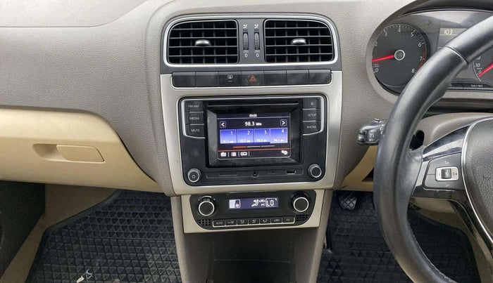 2016 Volkswagen Vento HIGHLINE 1.6 MPI, Petrol, Manual, 73,709 km, Air Conditioner