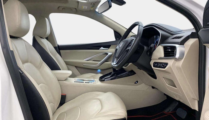 2021 MG HECTOR SHARP 1.5 DCT PETROL, Petrol, Automatic, 28,910 km, Right Side Front Door Cabin