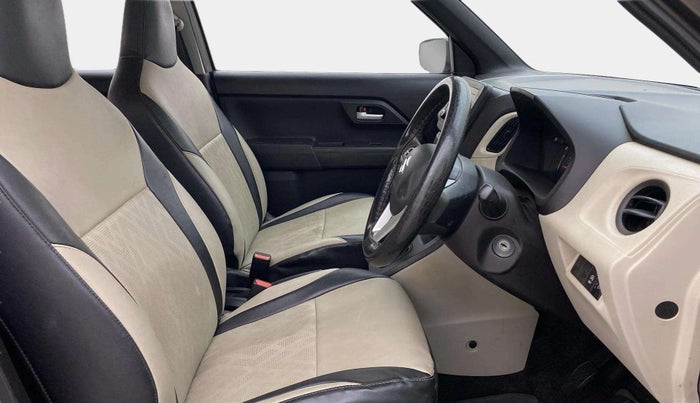 2022 Maruti New Wagon-R ZXI 1.2, Petrol, Manual, 1,12,882 km, Right Side Front Door Cabin