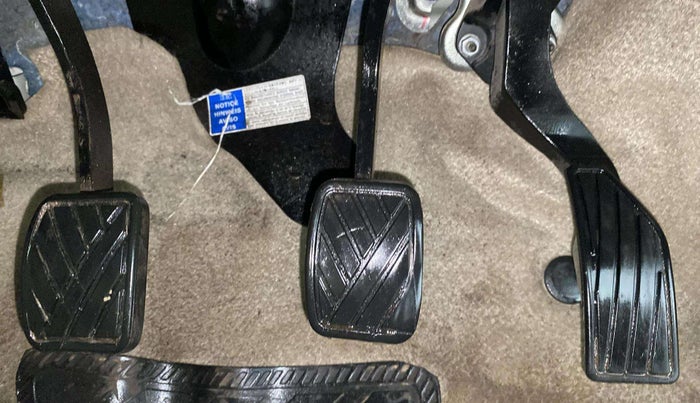2016 Maruti Ertiga ZXI, Petrol, Manual, 1,07,286 km, Pedals