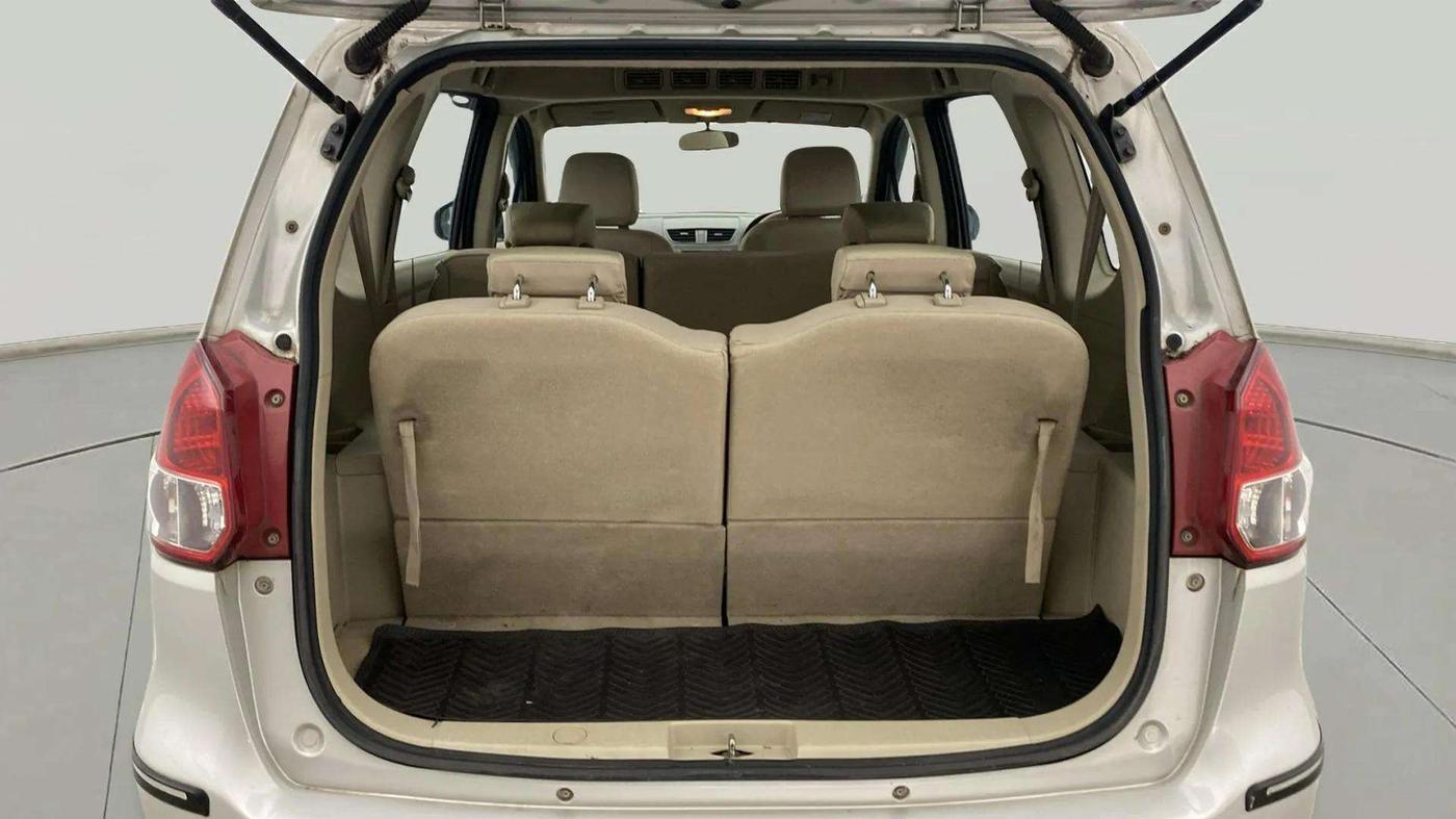 2016 Maruti Ertiga ZXI, Petrol, Manual, 1,07,286 km, Boot Inside