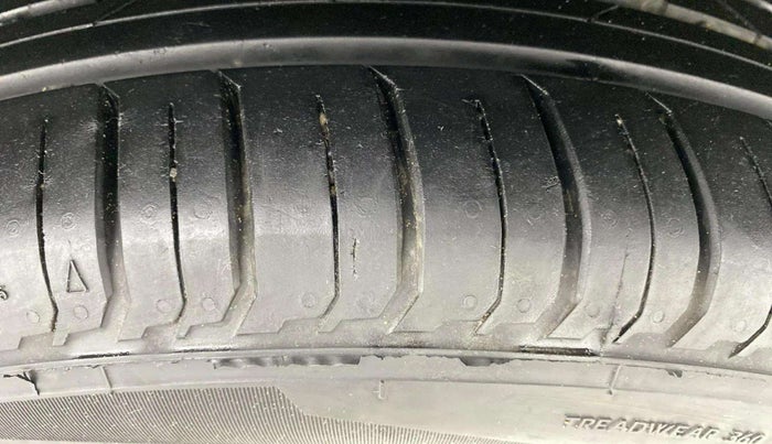 2019 Hyundai Elite i20 ASTA (O) CVT, Petrol, Automatic, 59,340 km, Right Rear Tyre Tread