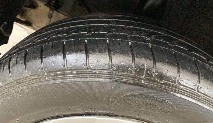 2021 KIA SONET HTE 1.2, Petrol, Manual, 15,839 km, Left Front Tyre Tread