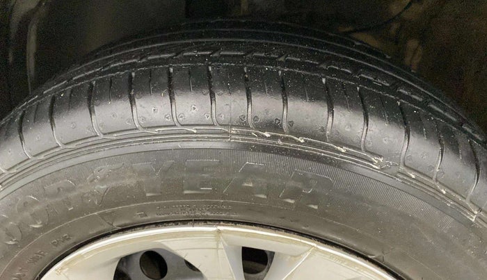 2021 KIA SONET HTE 1.2, Petrol, Manual, 15,839 km, Left Rear Tyre Tread