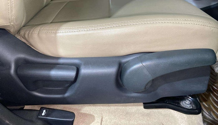 2018 Honda City 1.5L I-VTEC V MT, Petrol, Manual, 77,026 km, Driver Side Adjustment Panel