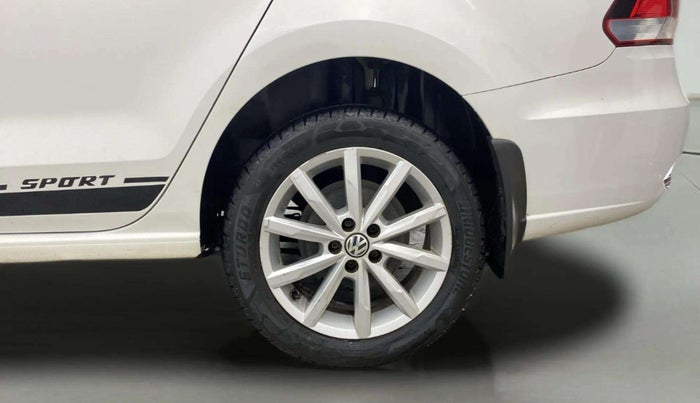 2018 Volkswagen Vento HIGHLINE PLUS 1.5 AT 16 ALLOY, Diesel, Automatic, 1,16,247 km, Left Rear Wheel