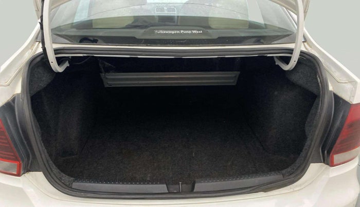2018 Volkswagen Vento HIGHLINE PLUS 1.5 AT 16 ALLOY, Diesel, Automatic, 1,16,247 km, Boot Inside