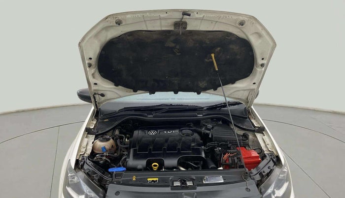 2018 Volkswagen Vento HIGHLINE PLUS 1.5 AT 16 ALLOY, Diesel, Automatic, 1,16,247 km, Open Bonet