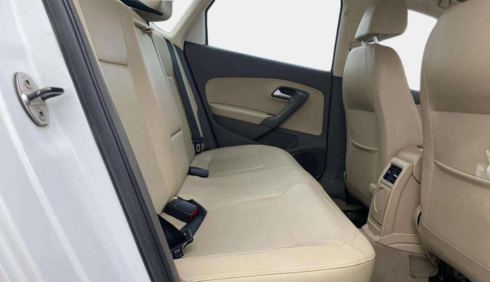 2018 Volkswagen Vento HIGHLINE PLUS 1.5 AT 16 ALLOY, Diesel, Automatic, 1,16,247 km, Right Side Rear Door Cabin