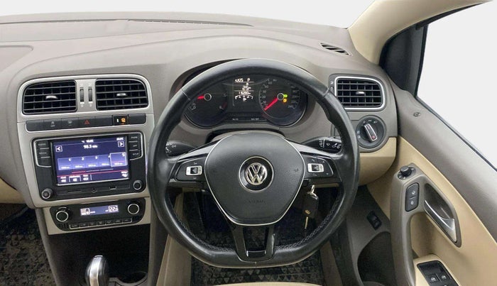 2018 Volkswagen Vento HIGHLINE PLUS 1.5 AT 16 ALLOY, Diesel, Automatic, 1,16,247 km, Steering Wheel Close Up