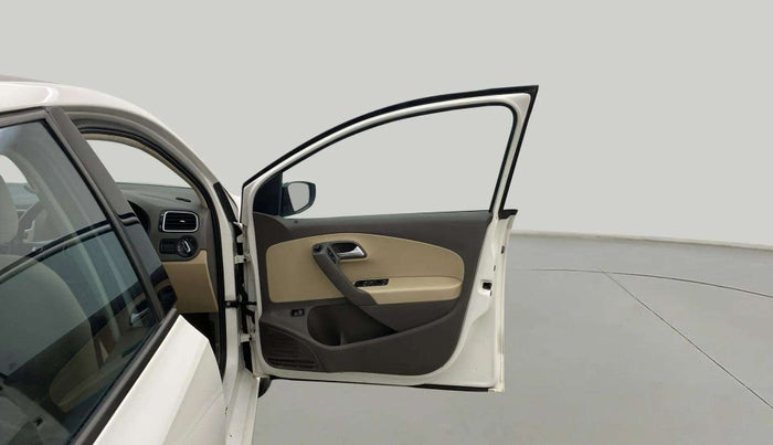 2018 Volkswagen Vento HIGHLINE PLUS 1.5 AT 16 ALLOY, Diesel, Automatic, 1,16,247 km, RHS Front Door