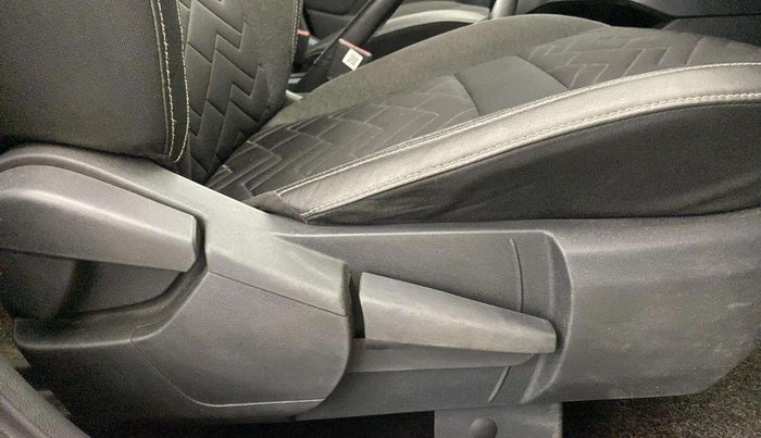 2021 Nissan MAGNITE XV PREMIUM TURBO CVT DUAL TONE, Petrol, Automatic, 42,025 km, Driver Side Adjustment Panel