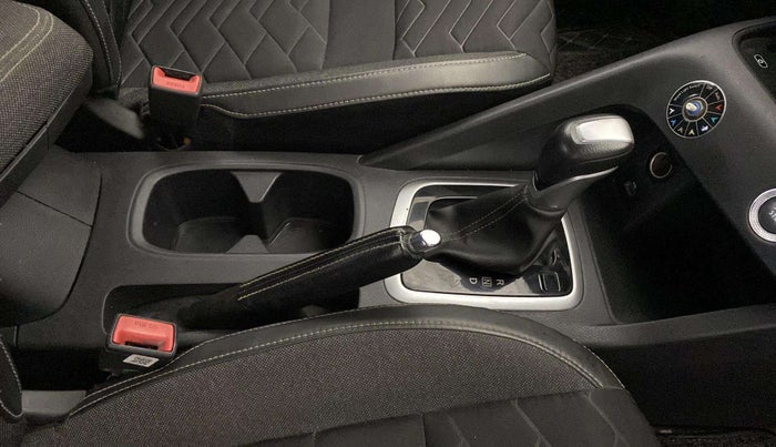 2021 Nissan MAGNITE XV PREMIUM TURBO CVT DUAL TONE, Petrol, Automatic, 42,025 km, Gear Lever