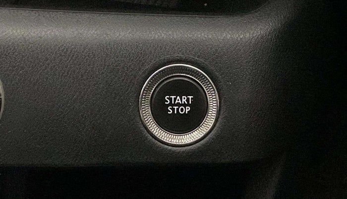 2021 Nissan MAGNITE XV PREMIUM TURBO CVT DUAL TONE, Petrol, Automatic, 42,025 km, Keyless Start/ Stop Button