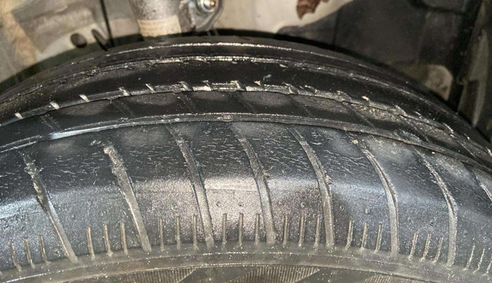 2020 Honda Amaze 1.2L I-VTEC S, Petrol, Manual, 24,882 km, Right Front Tyre Tread